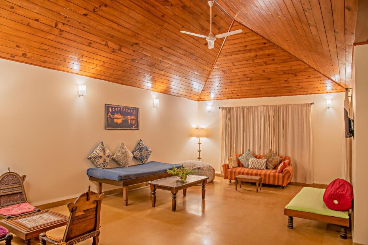 Western Edge Kasauli !Lawn! Bonfire! Peace! Pvt Villa ! Exterior foto